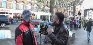 Christian Converts to Islam. Must See Ending -‘Live’ Street Dawah